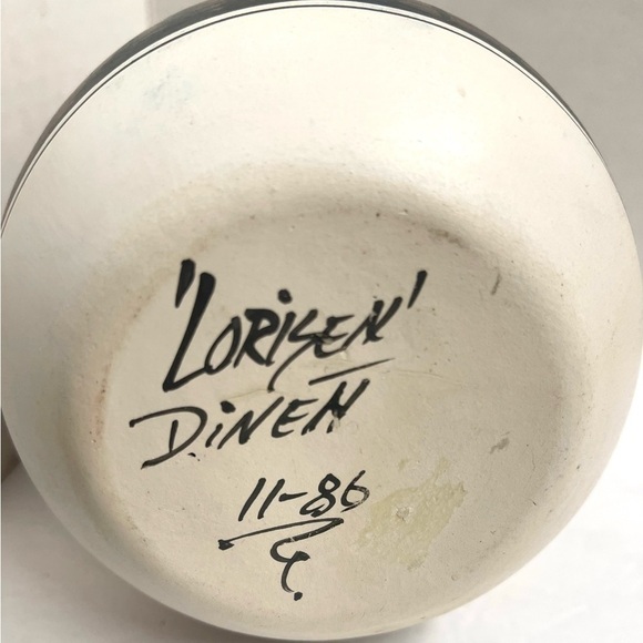 VINTAGE Navajo Pottery Signed Lorisen Dineh 1986 - Picture 4 of 4
